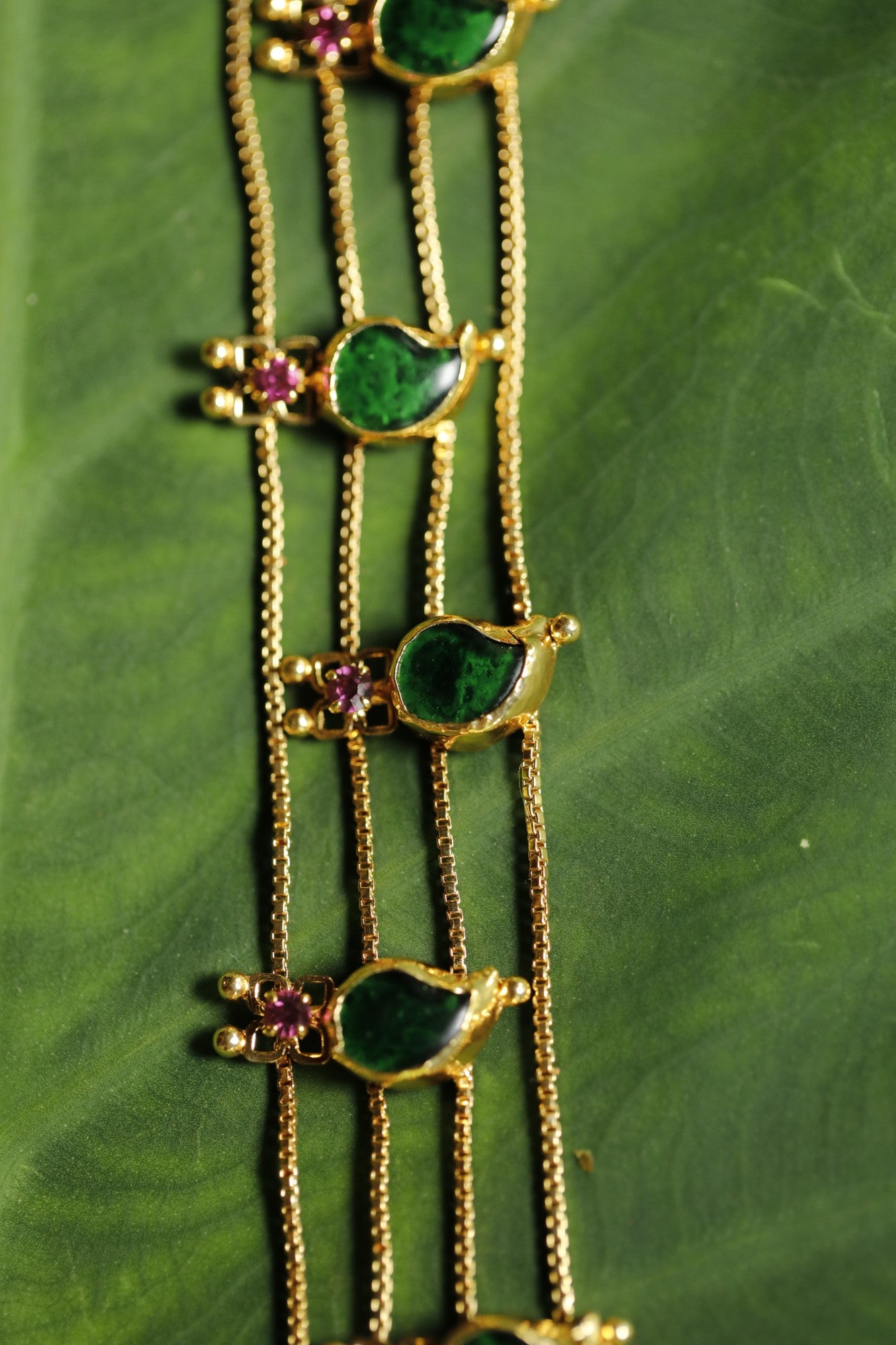 Mango Motif Green Stone Choker Set